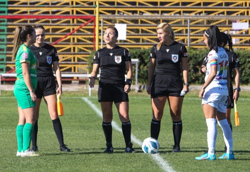 Los árbitros para una nueva jornada del Femenino Caja Los Andes